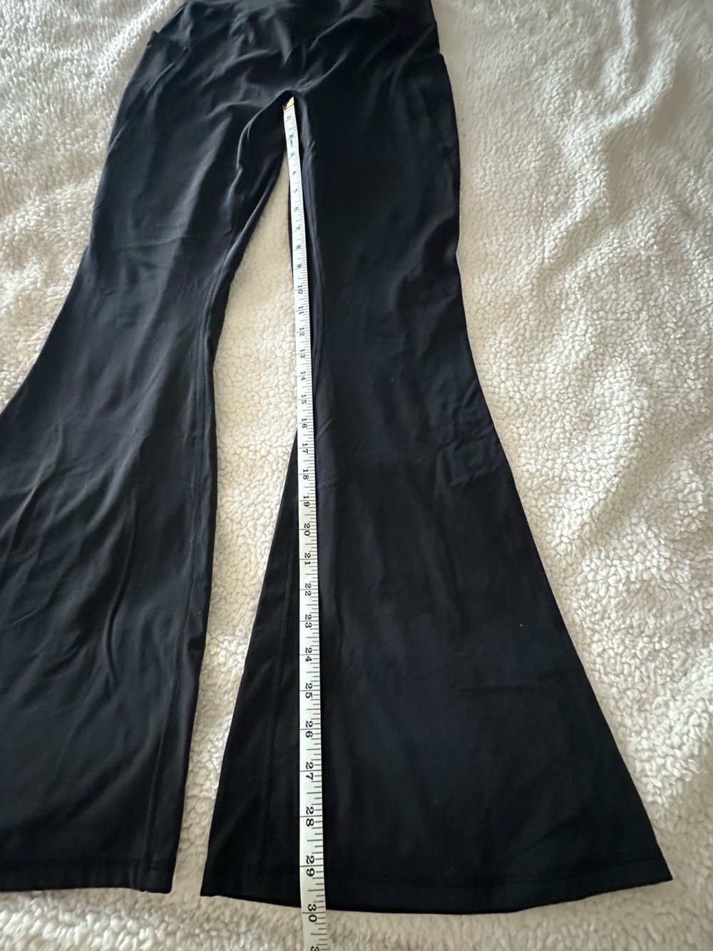 Buffbunny Flare Leggings - Picture 3 of 7